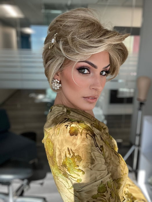 Captivating Canvas | Synthetic Lace Front Wig (Mono Part)