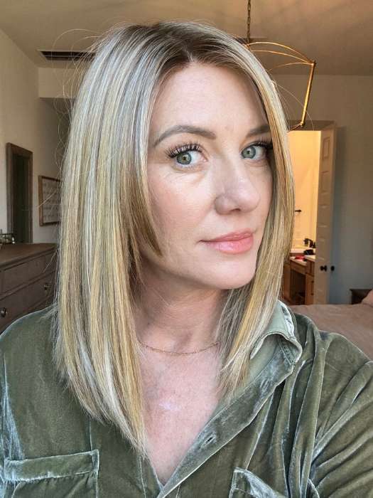 Calabasas | Synthetic Lace Front Wig (Mono Part)